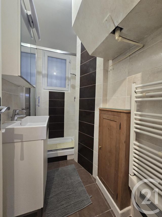 Appartement F2 à vendre - 2 pièces - 38.2 m2 - PARIS - 75015 - ILE-DE-FRANCE - Century 21 Actif Immobilier