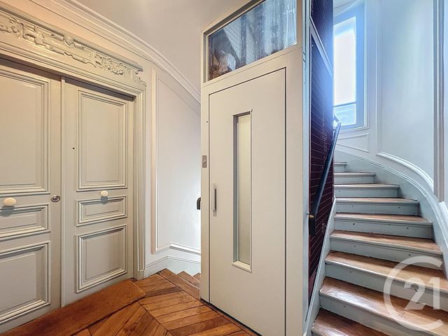 Appartement F4 à vendre - 4 pièces - 81.0 m2 - PARIS - 75015 - ILE-DE-FRANCE - Century 21 Actif Immobilier