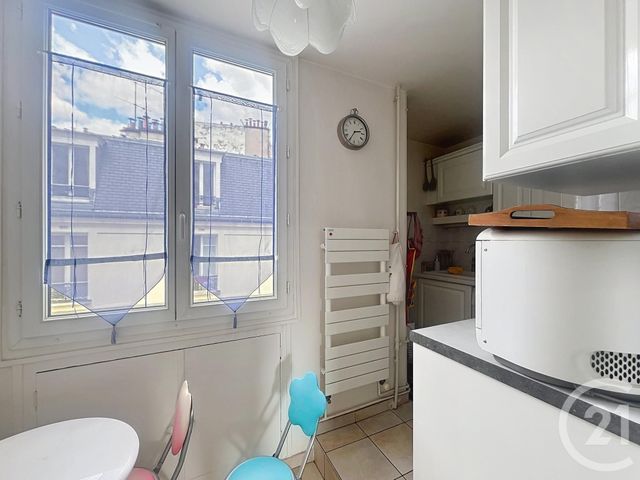 Appartement F4 à vendre - 4 pièces - 81.0 m2 - PARIS - 75015 - ILE-DE-FRANCE - Century 21 Actif Immobilier