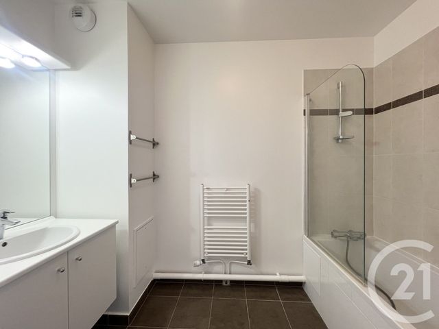 Appartement F2 à vendre - 2 pièces - 46.85 m2 - MONTROUGE - 92 - ILE-DE-FRANCE - Century 21 Actif Immobilier