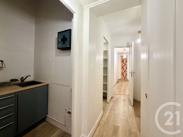 Appartement Studio à vendre - 1 pièce - 38.06 m2 - PARIS - 75017 - ILE-DE-FRANCE - Century 21 Actif Immobilier