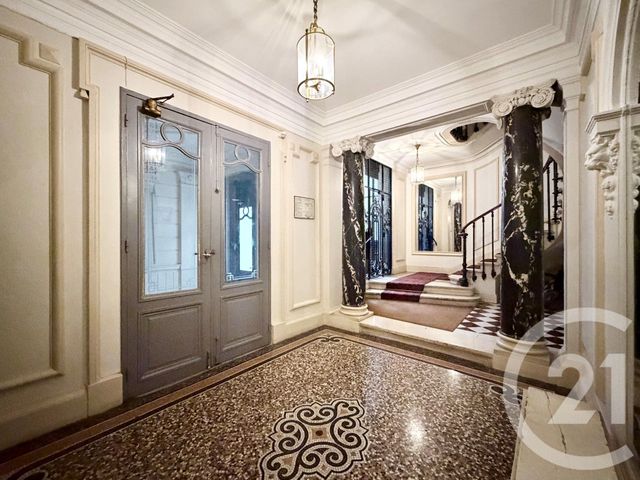 Appartement Studio à vendre - 1 pièce - 38.06 m2 - PARIS - 75017 - ILE-DE-FRANCE - Century 21 Actif Immobilier