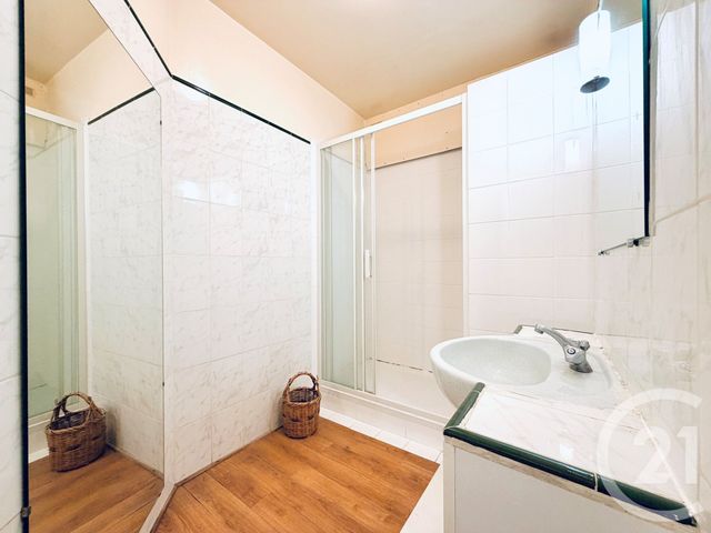 Appartement F2 à vendre - 2 pièces - 52.94 m2 - PARIS - 75014 - ILE-DE-FRANCE - Century 21 Actif Immobilier