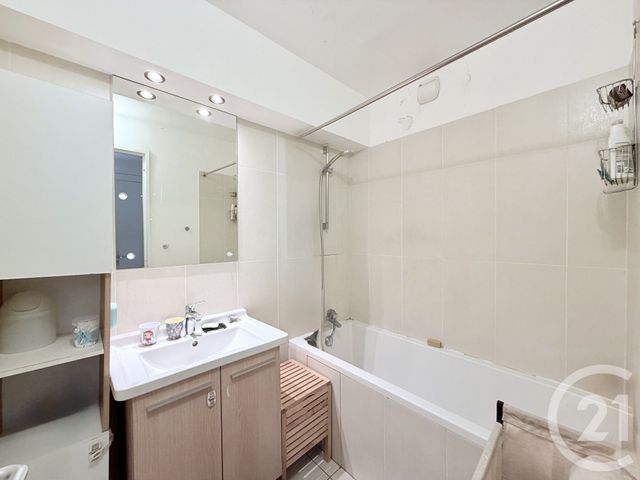 Appartement F4 à vendre - 4 pièces - 84.73 m2 - PARIS - 75014 - ILE-DE-FRANCE - Century 21 Actif Immobilier