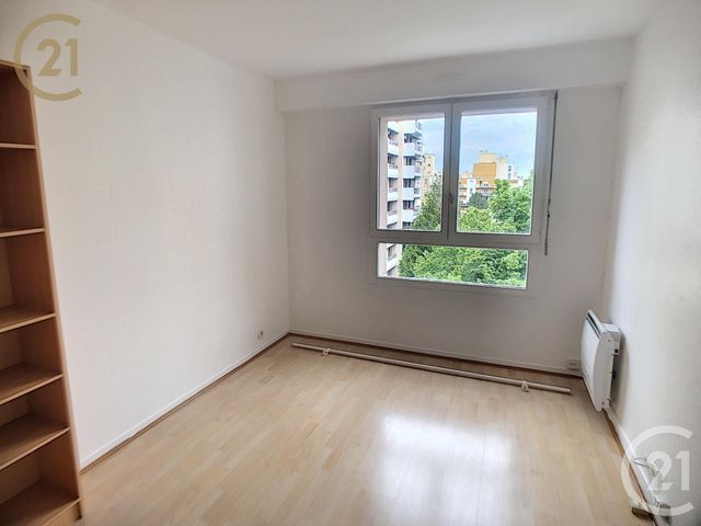 Appartement F3 à louer - 3 pièces - 70.0 m2 - LE KREMLIN BICETRE - 94 - ILE-DE-FRANCE - Century 21 Actif Immobilier