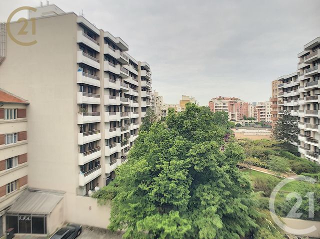 Appartement F3 à louer - 3 pièces - 70.0 m2 - LE KREMLIN BICETRE - 94 - ILE-DE-FRANCE - Century 21 Actif Immobilier