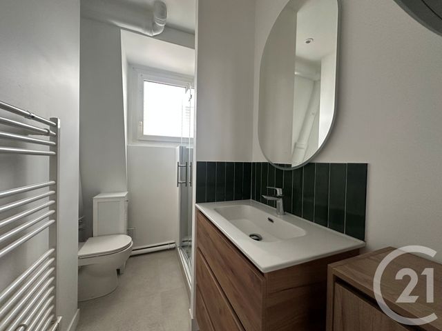 Appartement F2 à louer - 2 pièces - 37.7 m2 - MONTROUGE - 92 - ILE-DE-FRANCE - Century 21 Actif Immobilier