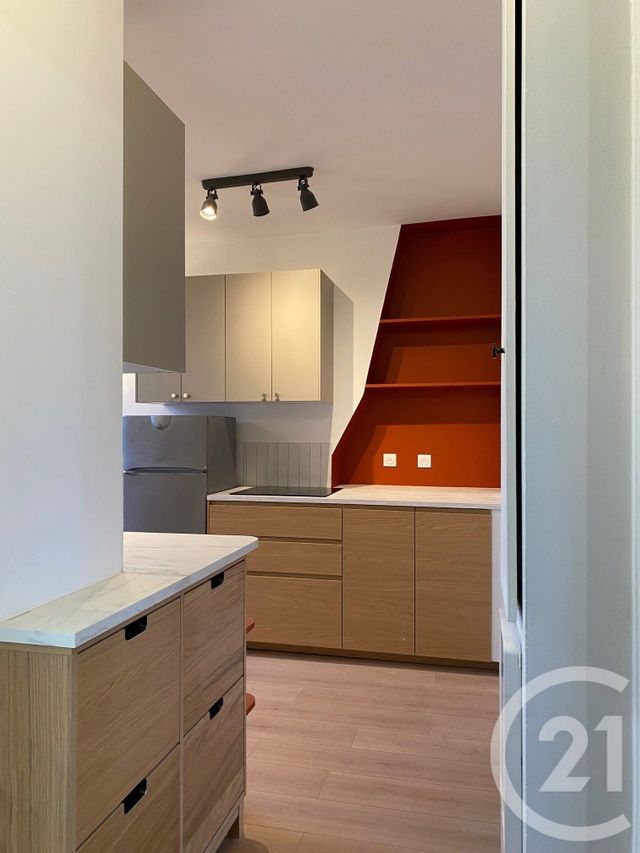 Appartement F2 à louer - 2 pièces - 37.7 m2 - MONTROUGE - 92 - ILE-DE-FRANCE - Century 21 Actif Immobilier
