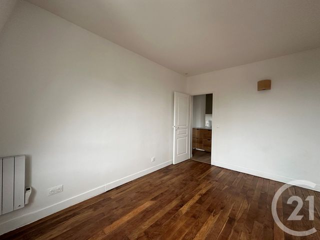 Appartement F2 à louer - 2 pièces - 37.7 m2 - MONTROUGE - 92 - ILE-DE-FRANCE - Century 21 Actif Immobilier