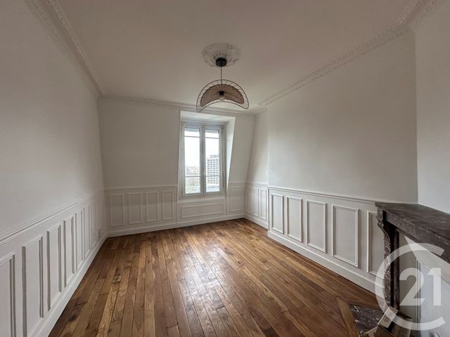 Appartement F2 à louer - 2 pièces - 37.7 m2 - MONTROUGE - 92 - ILE-DE-FRANCE - Century 21 Actif Immobilier