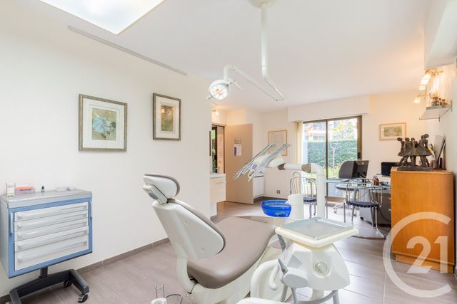 Appartement F3 bis à vendre - 4 pièces - 81.33 m2 - BOURG LA REINE - 92 - ILE-DE-FRANCE - Century 21 Actif Immobilier