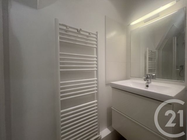 Appartement F2 à vendre - 2 pièces - 32.6 m2 - PARIS - 75014 - ILE-DE-FRANCE - Century 21 Actif Immobilier