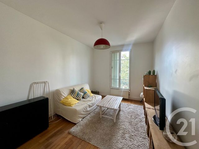Appartement F3 à louer - 3 pièces - 42.95 m2 - MONTROUGE - 92 - ILE-DE-FRANCE - Century 21 Actif Immobilier